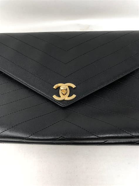 chanel envelope clutch 2018|CHANEL Pre.